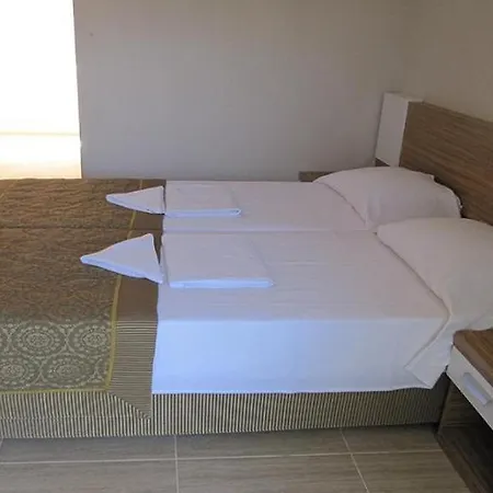 House Hotel 2*