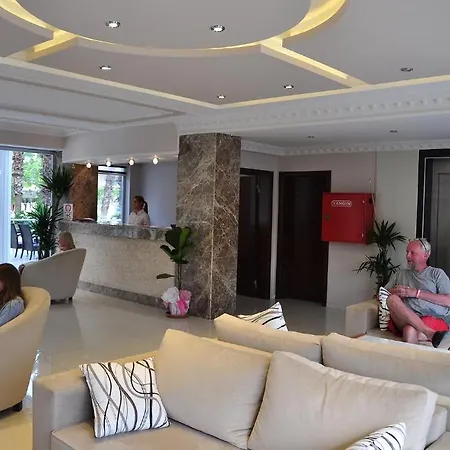House Hotel Side